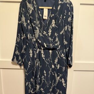 Banana Republic Navy Floral 3/4 Sleeve Dress